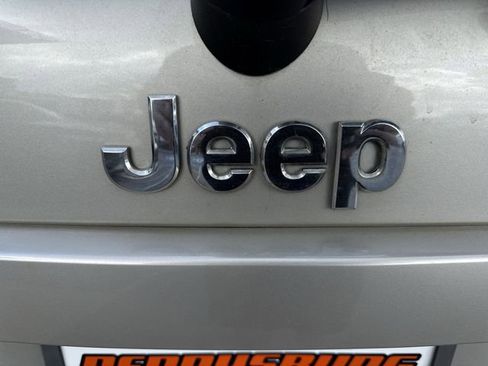 Used 2008 Jeep Grand Cherokee Limited w/ Trailer Tow Group IV AWD/4WD image 31