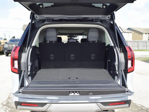 New 2025 Ford Expedition Platinum w/ Driver's Package image 22