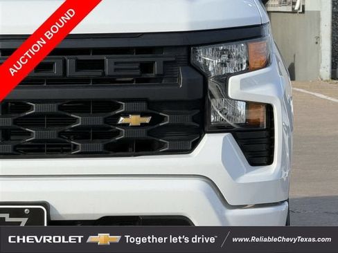 Used 2024 Chevrolet Silverado 1500 Custom RWD image 4