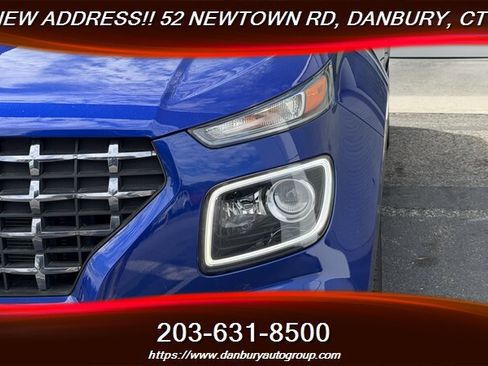 Used 2024 Hyundai Venue Limited FWD image 9