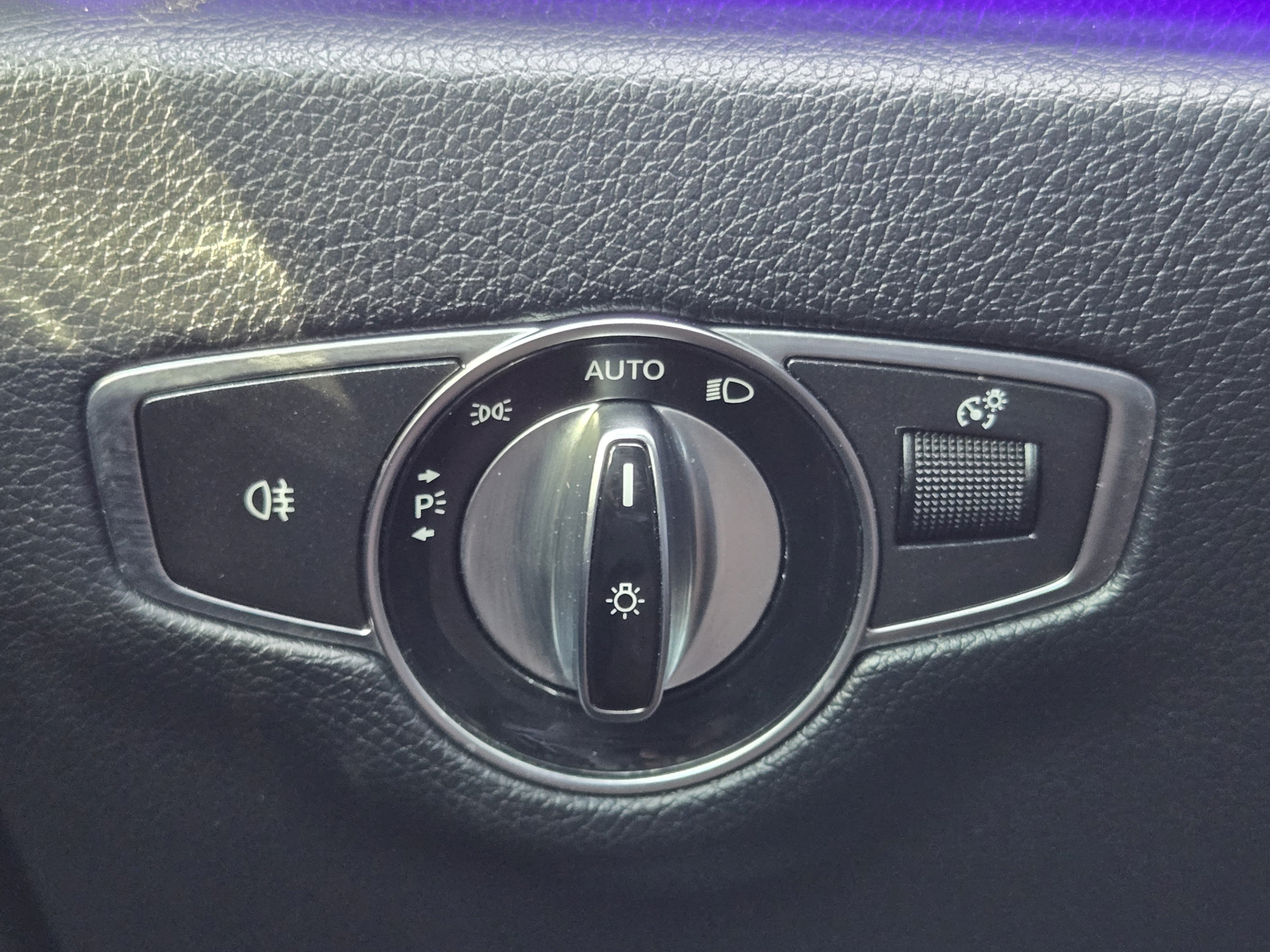 Used 2020 Mercedes-Benz E 350 Sedan image 19