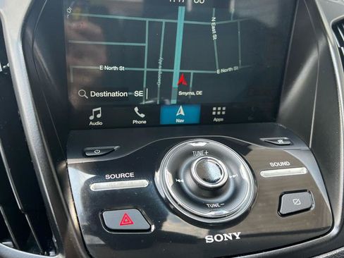 Used 2019 Ford Escape Titanium AWD/4WD image 23