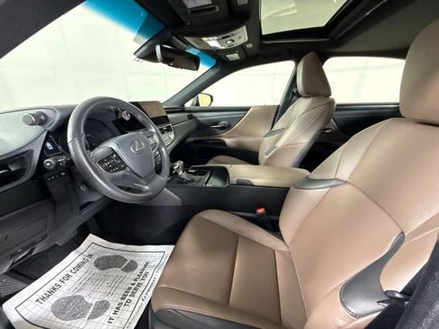 Used 2025 Lexus ES 350 w/ Premium Package image 15