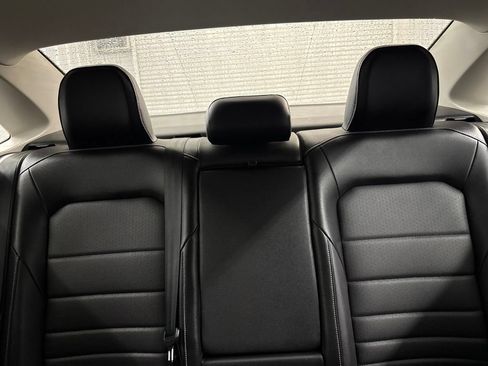 Used 2024 Volkswagen Jetta SE FWD image 10