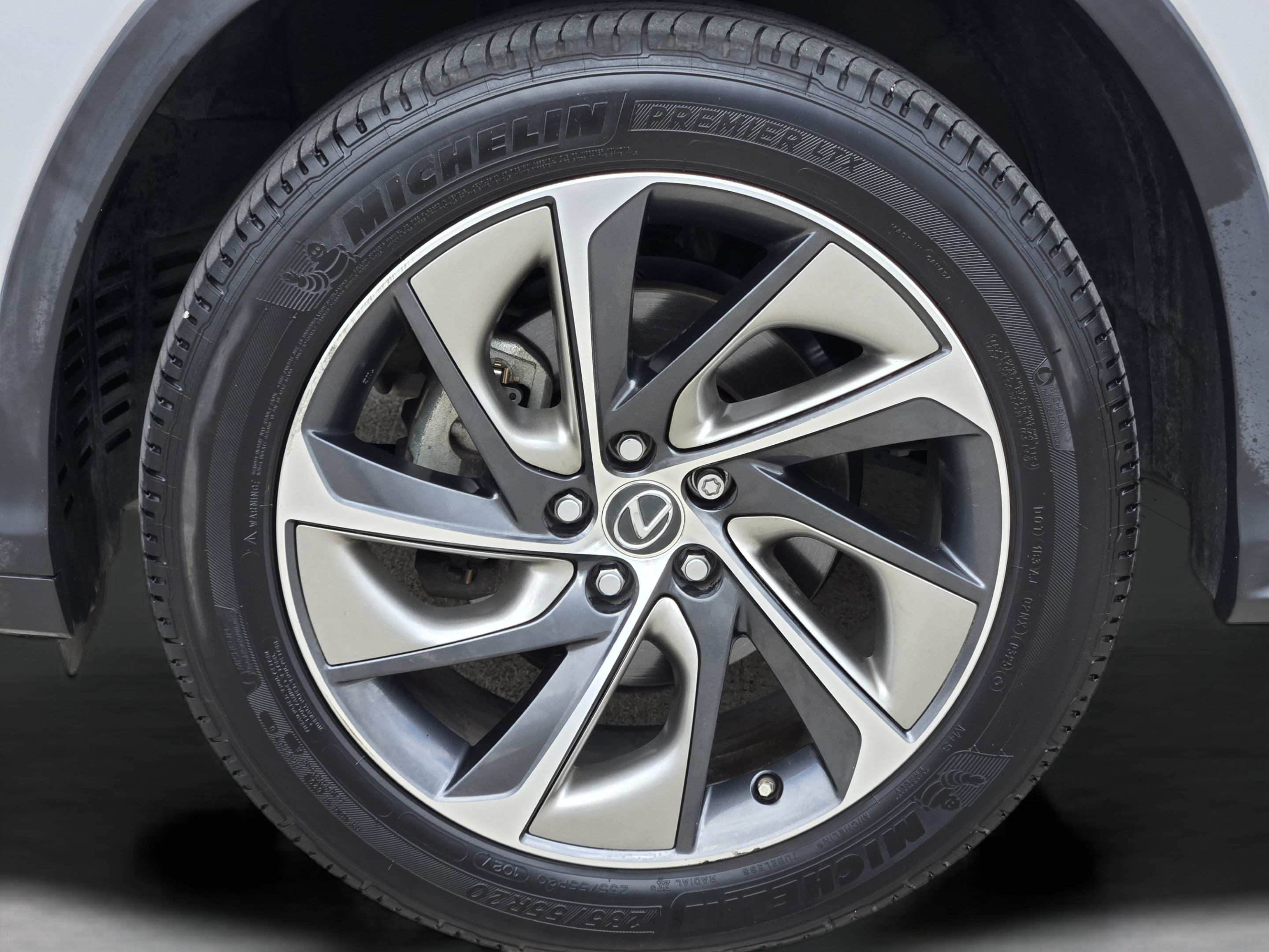 Used 2018 Lexus RX 350L Luxury w/ Accessory Package FWD image 41