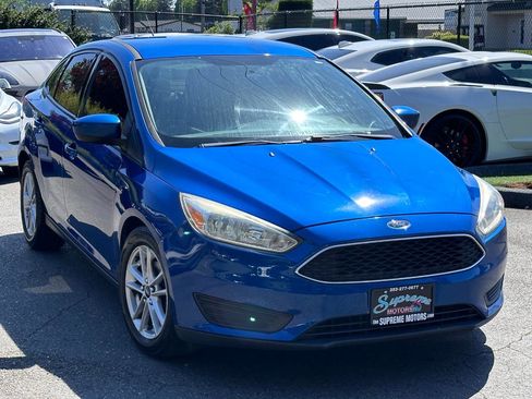 Used 2018 Ford Focus SE FWD image 12