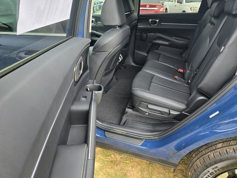 New 2025 Kia Sorento S w/ Panoramic Sunroof Package image 19