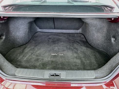 Used 2025 Nissan Sentra SV FWD image 17