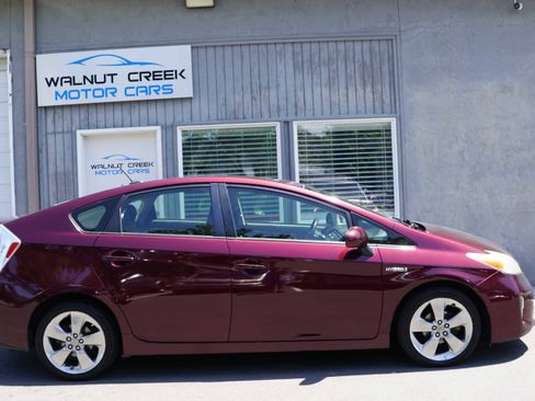 Used 2013 Toyota Prius Persona Series FWD image 23