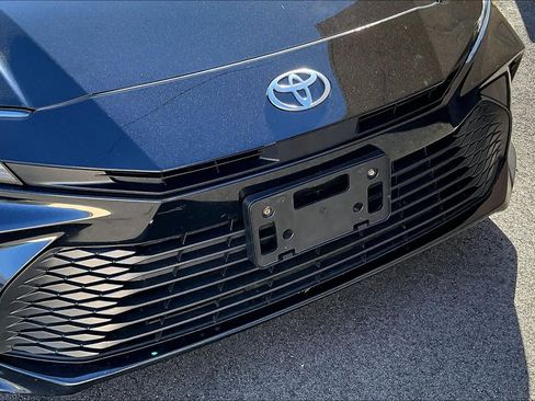 Certified 2025 Toyota Camry LE image 28