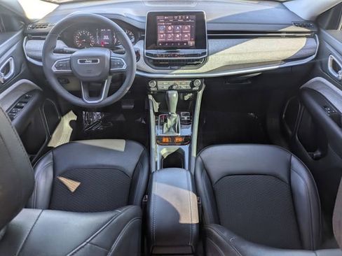 Used 2022 Jeep Compass Latitude FWD image 14
