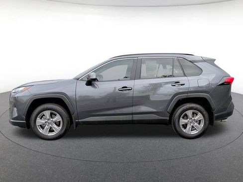 Used 2025 Toyota RAV4 XLE FWD image 3
