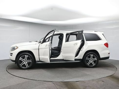 Used 2016 Mercedes-Benz GL 450 4MATIC w/ Premium I Package image 59