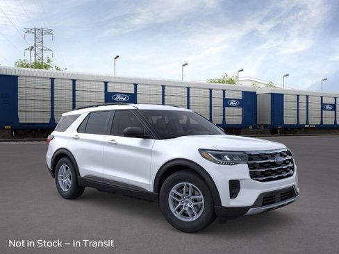 New 2026 Ford Explorer Active image 8