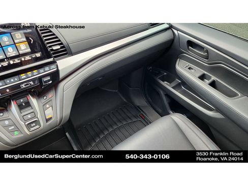 Used 2025 Honda Odyssey Sport-L image 29