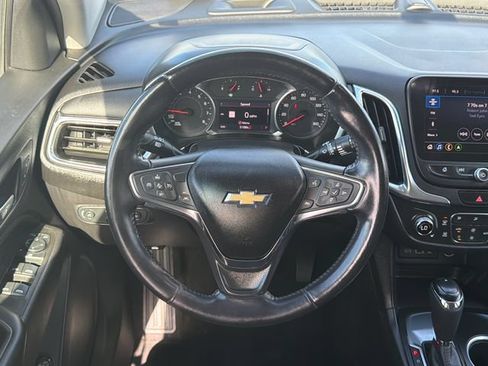 Used 2020 Chevrolet Equinox LT FWD image 25