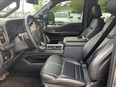 Used 2024 Ford F450 Platinum w/ FX4 Off-Road Package AWD/4WD image 9