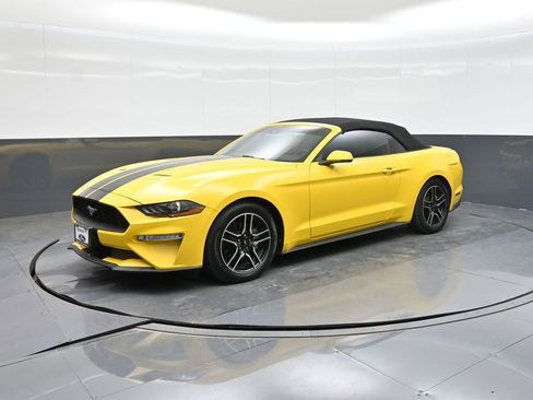 Used 2018 Ford Mustang Premium w/ Safe & Smart Package RWD image 15