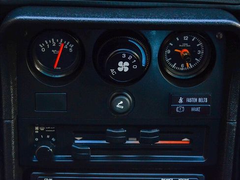 Used 1987 Porsche 924 S RWD image 26