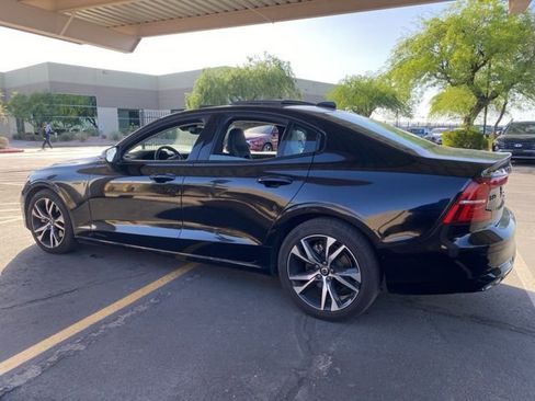 Used 2024 Volvo S60 B5 Core FWD image 2