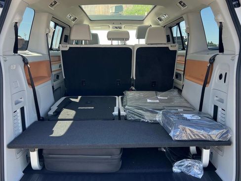 New 2025 Volkswagen ID. Buzz 1st Edition image 31