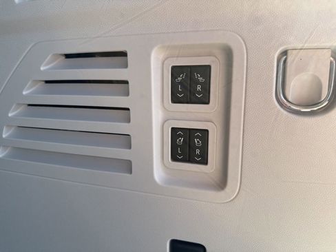 New 2026 GMC Acadia Denali w/ Super Cruise Package image 60