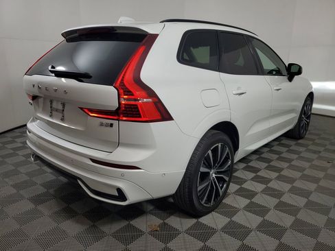 Certified 2023 Volvo XC60 B5 Plus w/ Climate Package image 8