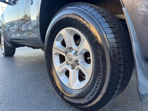 Used 2016 Toyota 4Runner SR5 image 10