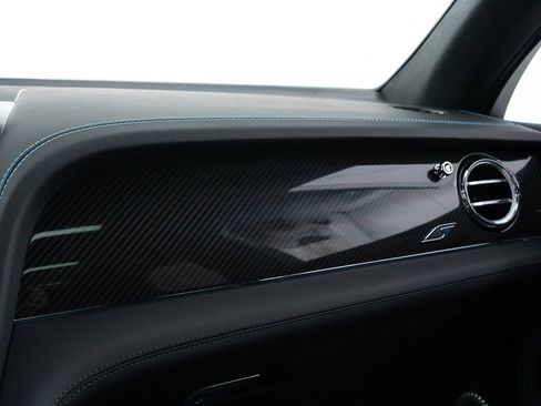 Certified 2025 Bentley Bentayga image 42