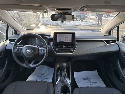 Certified 2025 Toyota Corolla LE image 23