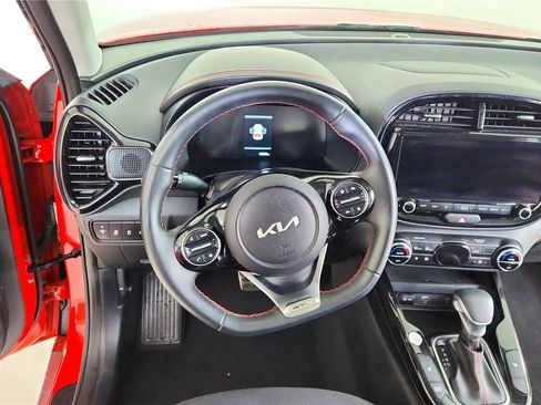 Used 2025 Kia Soul GT-Line w/ GT-Line Technology Package image 30