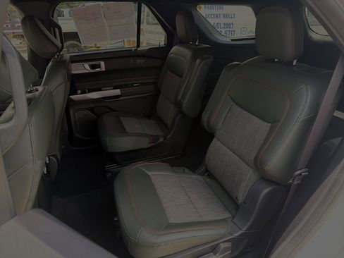 Certified 2022 Ford Explorer Timberline w/ Timberline Technology Package AWD/4WD image 23