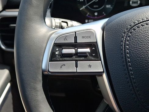 Used 2025 Kia Telluride SX X-Line AWD/4WD image 26