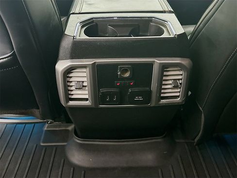 Used 2019 Ford F150 Platinum image 22