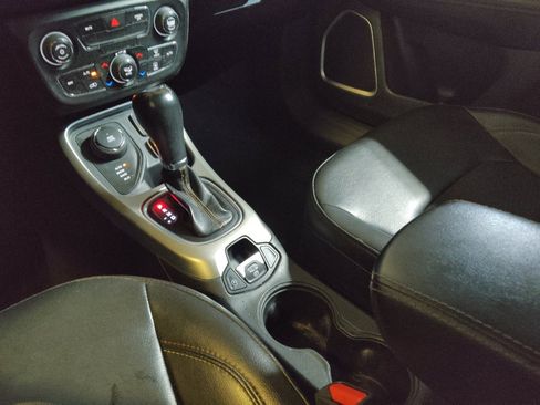 Used 2021 Jeep Compass Latitude AWD/4WD image 26