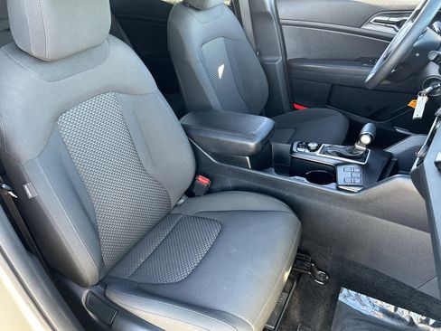 Certified 2024 Kia Sportage LX image 9