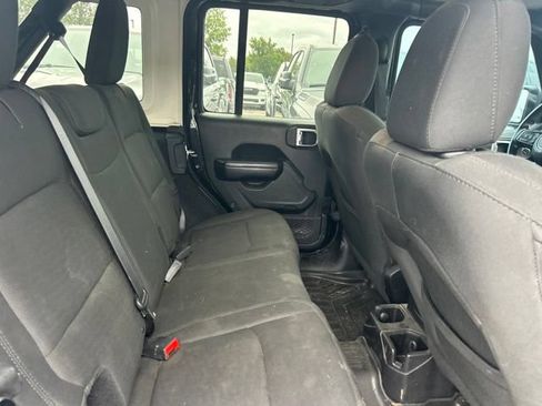 Used 2019 Jeep Wrangler Unlimited Sport S AWD/4WD image 8