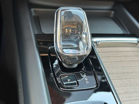 New 2026 Volvo XC60 B5 Plus w/ Climate Package image 31