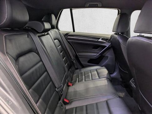 Used 2017 Volkswagen Golf R 4-Door image 20