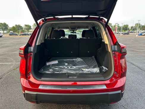 New 2026 Nissan Rogue SV AWD/4WD image 14