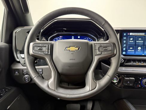 Used 2025 Chevrolet Silverado 1500 High Country w/ Technology Package image 31