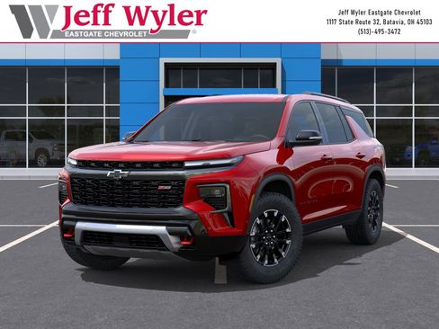 New 2024 Chevrolet Traverse Z71 w/ Enhanced Driving Package AWD/4WD image 7
