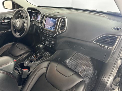 Used 2022 Jeep Cherokee Trailhawk w/ Trailer Tow Group AWD/4WD image 27
