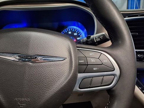 Used 2024 Chrysler Voyager LX image 18