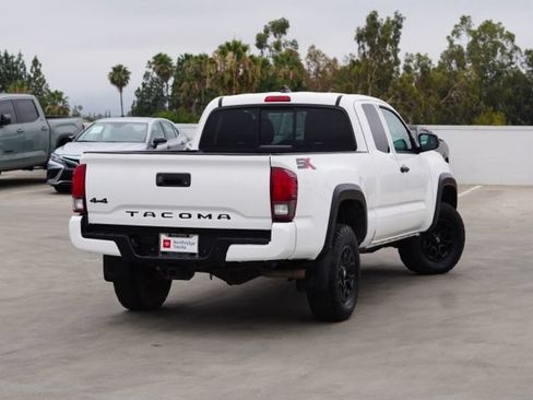 Used 2022 Toyota Tacoma SR w/ SX Package AWD/4WD image 7
