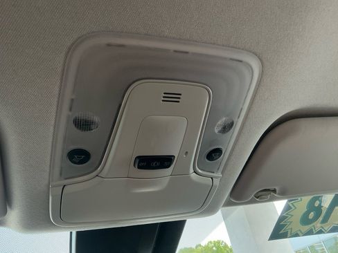 Used 2018 Toyota Prius Prime Plus FWD image 37
