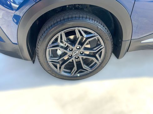 New 2026 Nissan Kicks SR image 11