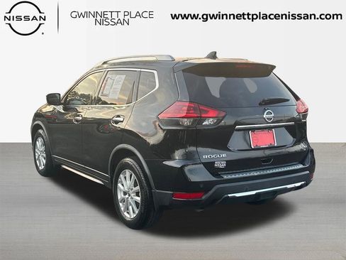 Used 2020 Nissan Rogue SV image 7