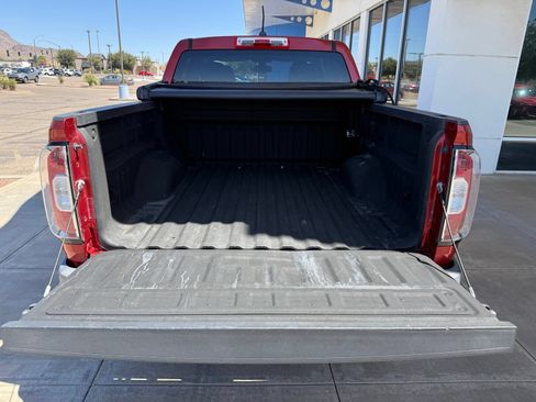 Used 2015 GMC Canyon SLE RWD image 36