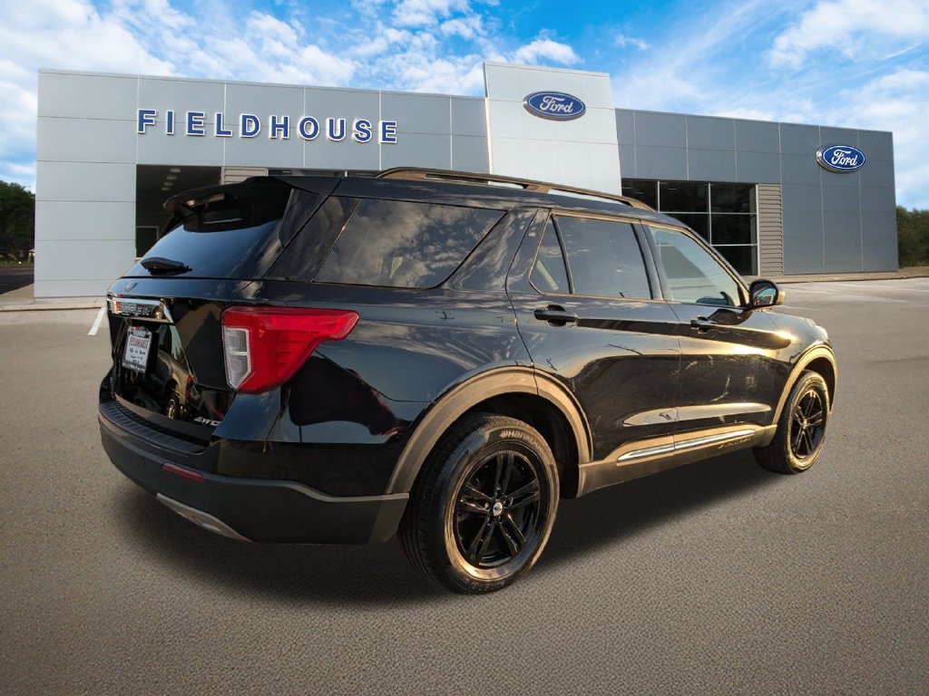 Used 2023 Ford Explorer XLT w/ Equipment Group 202A AWD/4WD image 11